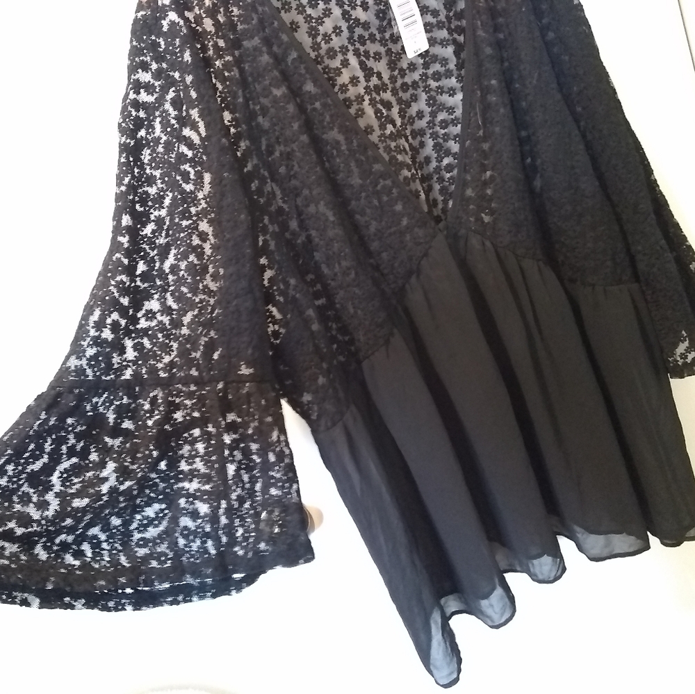 Torrid  top